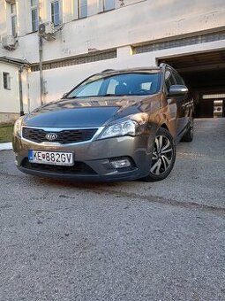 PREDÁM KIA CEED SW 1.6,16V R2009 92KW,KUP.NA SLOV. 146000KM