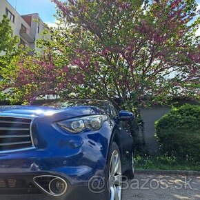 Infiniti FX dS 30 - 2013 - 157000 Km