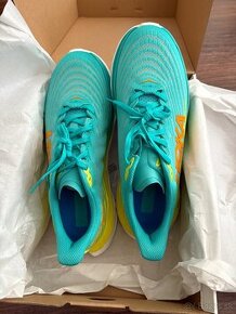 Hoka Mach 5