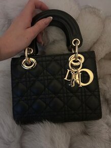 Lady Dior kabelka