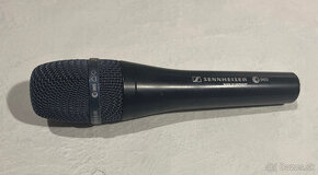 Mikrofón Sennheiser e 965.