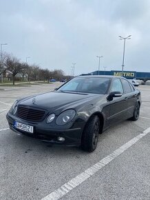 Mercedes E320