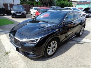 Infiniti   Q30 1.5 - 1