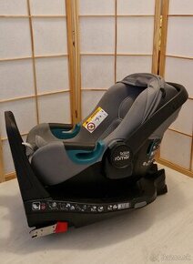 Vajicko BRITAX RÖMER Baby-Safe 3 i-Size so zakladnou - 1