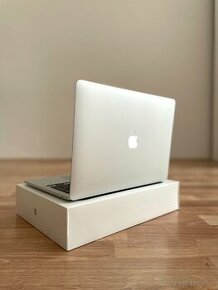 MacBook PRO M2 (2022) 13”