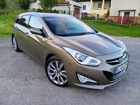 Hyundai i40 CW 1.7crdi 100kw 2012