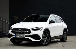 Mercedes-Benz GLA 250 e A/T