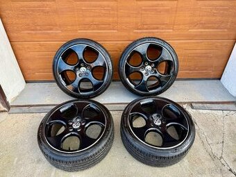 215/40 R18 XL Letné Original VW Golf GTi Detroit