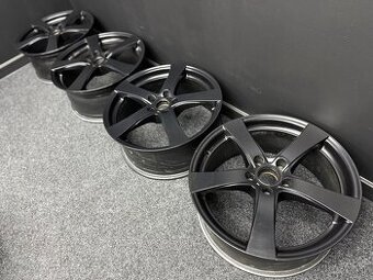 Alu DEZENT 5x112 18” - 1