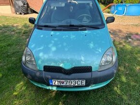 predam toyota yaris 1.0 benzin