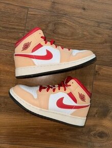 Nike Air Jordan 1 mid