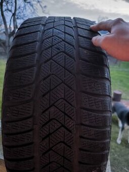 Pirelli Sottozero 3 235/40 R19