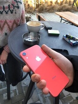 iPhone XR