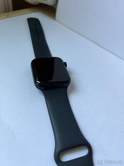 Apple Watch SE (2.gen.) - 1