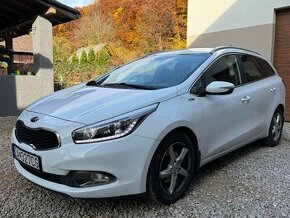 KIA Ceed SW 1.6GDI benzin 2014 PLNE POJAZDNÉ