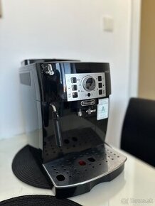 Kávovar Delonghi Magnifica S