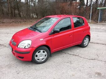 Predám toyotu yaris 1.0 48kw r.v 2005