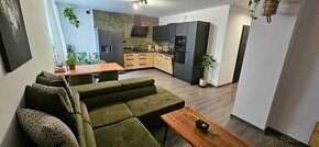 Na predaj zrekonštruovaný 3 izbový byt v Kežmarku