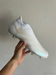 Kopačky Adidas Predator Accuracy + FG white