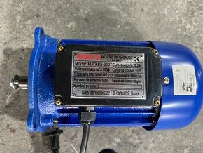 Predám elektromotor 220V, max 3.8 KW,5,2A