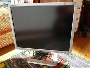 Predám LCD monitor Samsung 214T