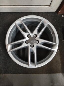 19 originál AUDI + zimné 235/45 R 19 99 V.