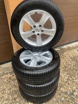 Predam zimnu sadu continental 5x112 R16 215/60R16 VW SKODA