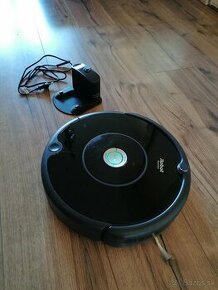 Robotický vysávač roomba