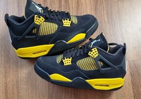 NIKE AIR JORDAN 4 THUNDER