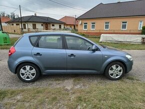 Predám Kia Ceed 1.4i benzín, 77kw,rok výroby 2008,1.majiteĺ,