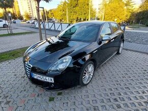 Alfa Romeo Giulietta 1.4T MultiAir Distinctive  čierna - 1