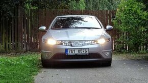 Honda Civic 1.8, 103 kW, 99200km, r.v. 2007, manuál, klima - 1