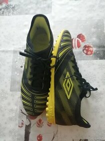 Pánske turfy umbro