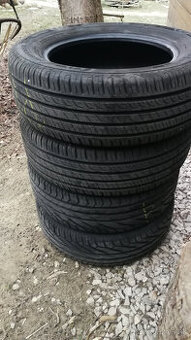 Sada 4 letných pneu 215/60 R16, málo jazdené, dezén 7 mm