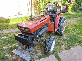 Japonský malotrakor KUBOTA B1500 4x4