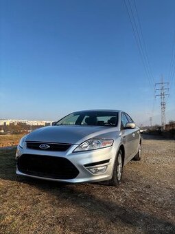 Ford mondeo 12/2011