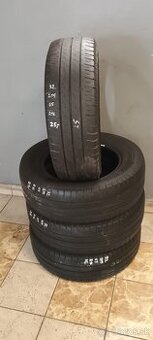 32. Pneumatiky letne 4ks 215/65R16 C GoodYear Efficientgrip - 1