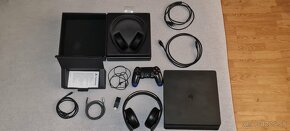 Predám ps4 slim  1tb + headset platinum