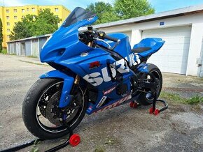 SUZUKI GSXR 1000 K8 OKRUHOVKA