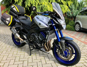 Yamaha FZ8 RACE BLUE