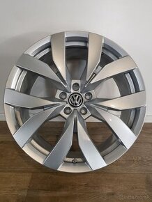 VW Touareg III - orig. ALU disky 5x112 R20