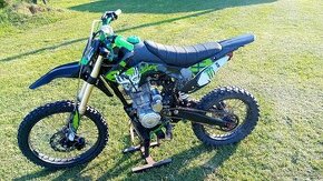 pitbike,dirtbike ultimate scorpion 250cc kolesá 19/16