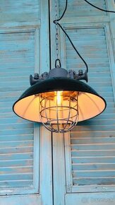 industrialna lampa