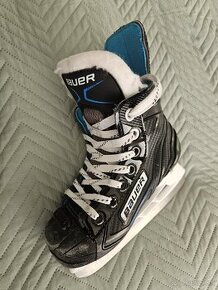 Bauer XLP YOUTH 10 (velkost 28)