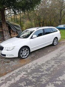 Skoda Superb 2011 1.8tsi 118kw