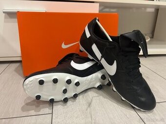 Kopačky Nike premiér III FG