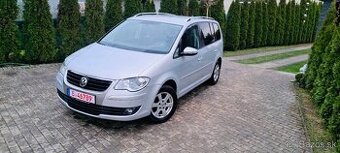 Volkswagen Touran 2.0 TDI Model 2010 XENON