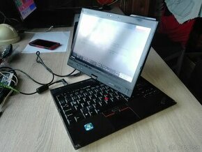 Lenovo. X220 tablet. Intel i5.