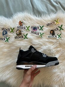 Jordan 4