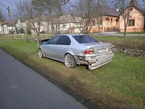 Rozpredám BMW E39 120kw 2001 facelift - 1